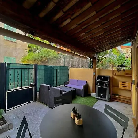 Petite Maison Atypique A Νίκαια