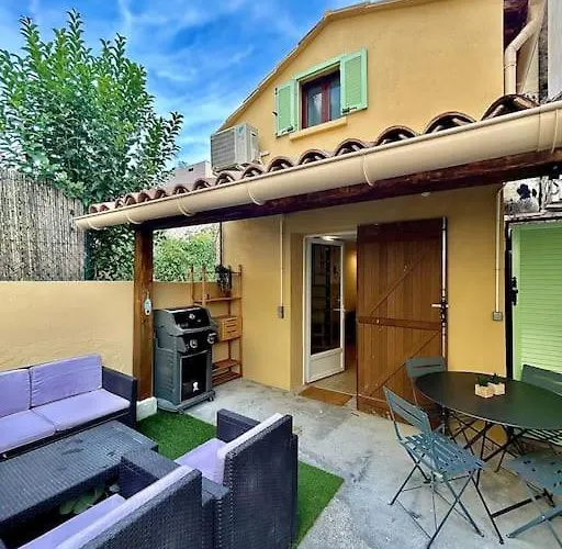 Вилла Petite Maison Atypique A *